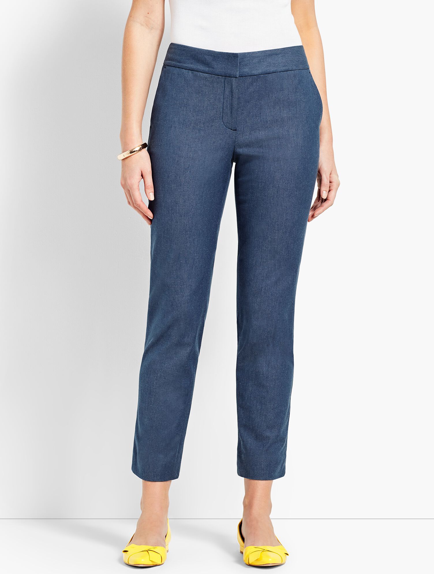 Chic Denim Slim Crop