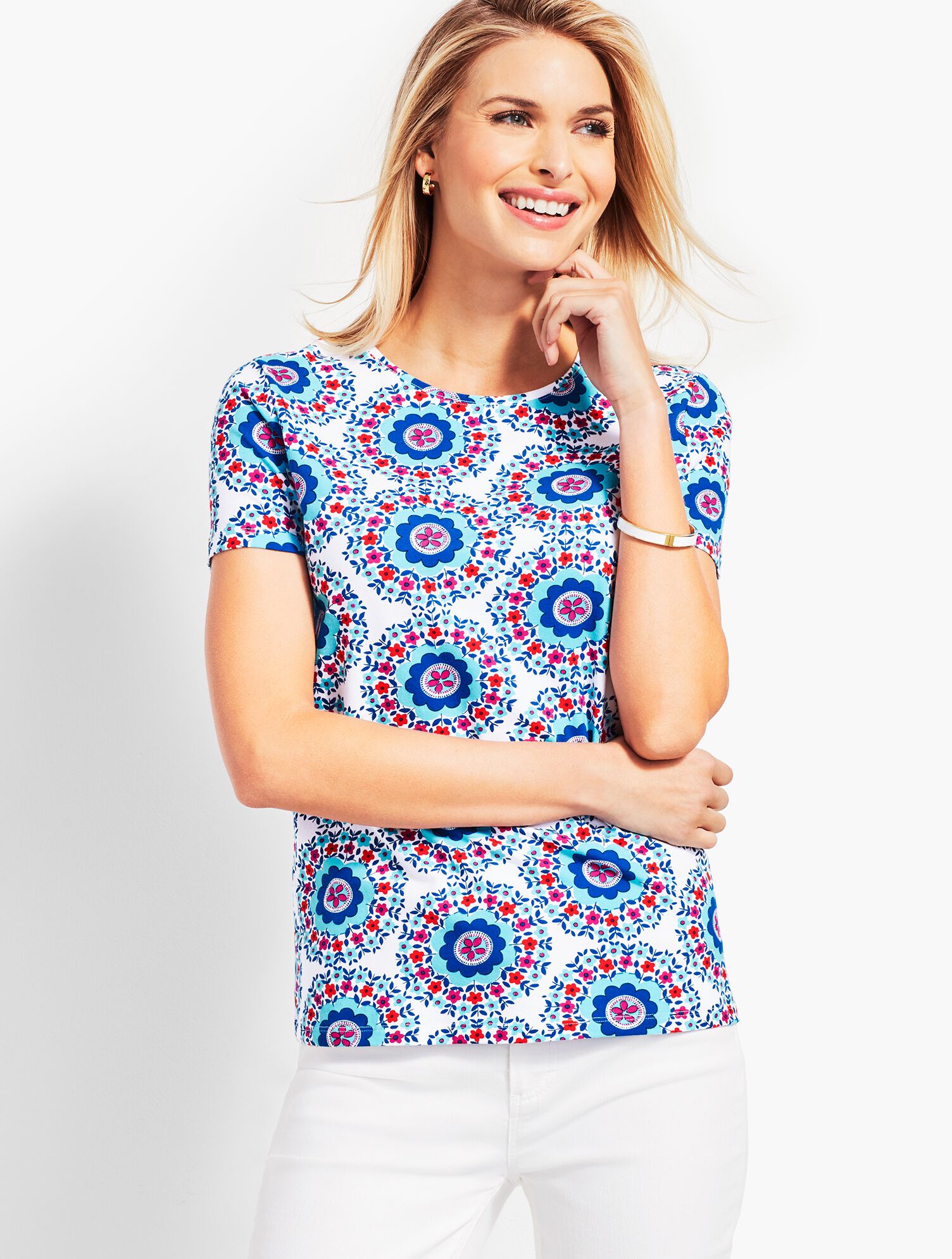 All Around Daisies Tee