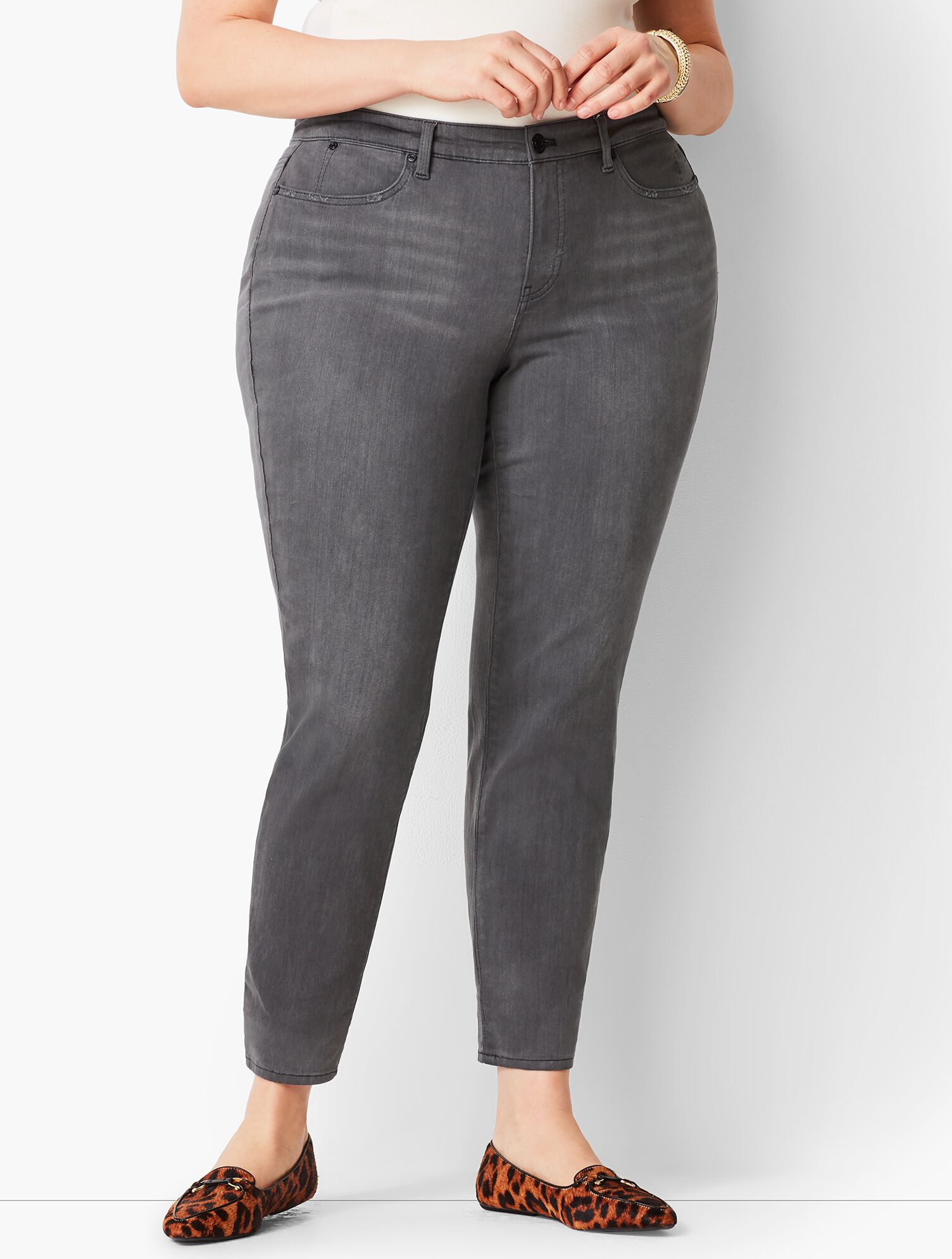 Plus Size Slim Ankle Jeans - Curvy Fit/Luna Grey