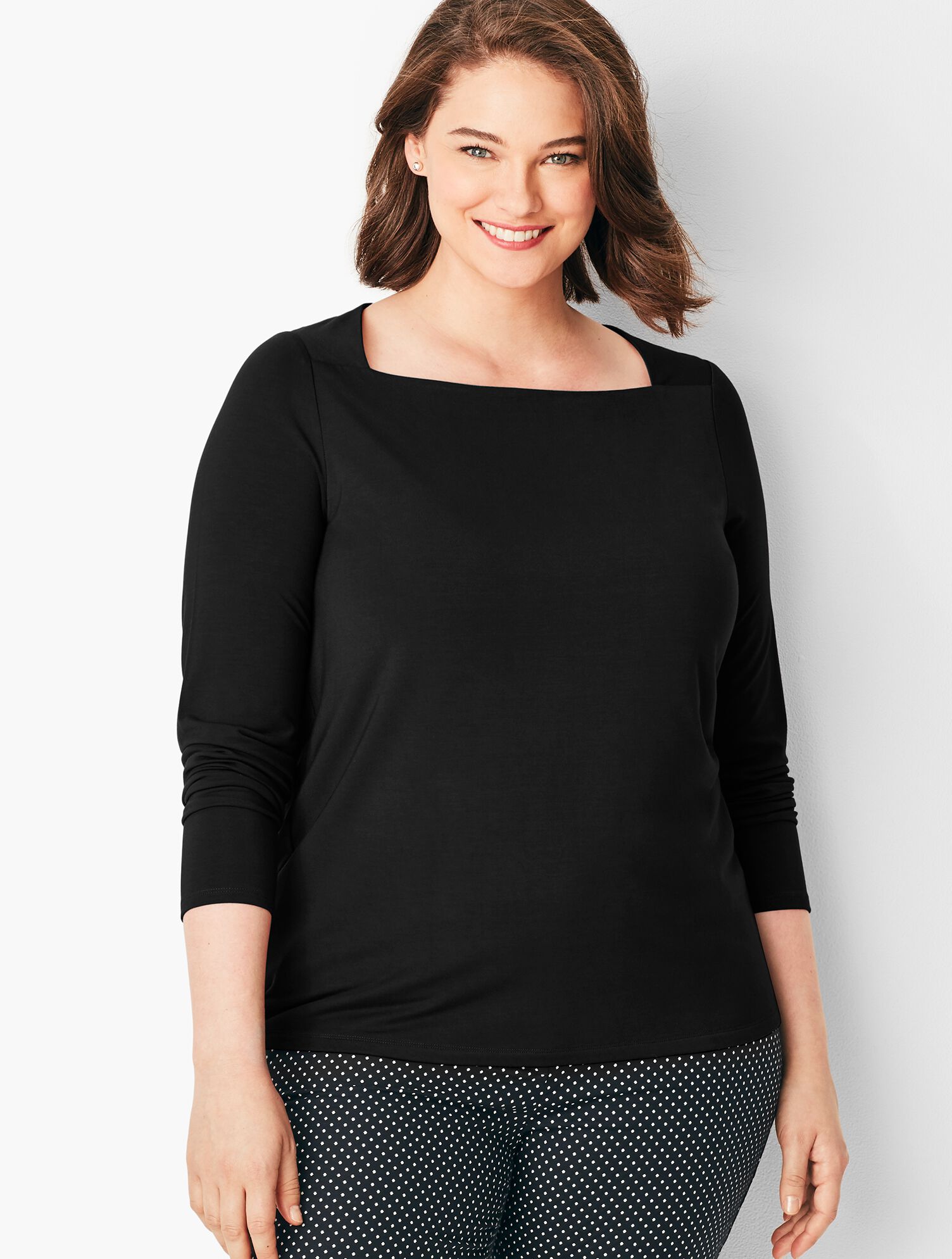 Refined Envelope-Neck Tee - Solid